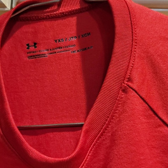 Under Armour Heat Gear Top Boy Outdoor Running Short Sleeve - Picture 2 of 4